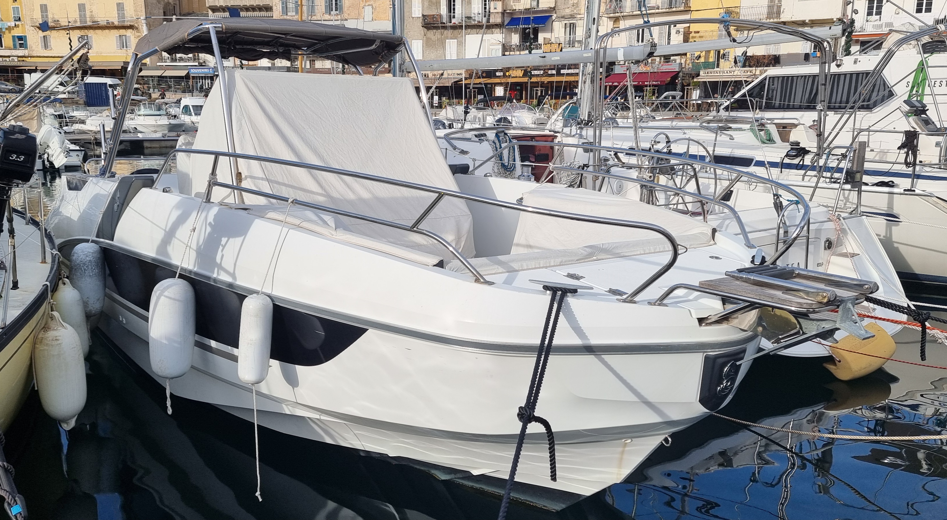 slider 1 Beneteau Flyer 8.8 SPACEdeck